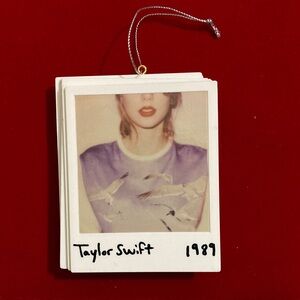 Hallmark Polaroid Taylor Swift Xmas ornament